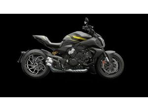 DUCATI DIAVEL V4 **JUNGE GEBRAUCHTE**