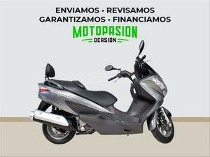 SUZUKI - BURGMAN 125