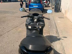 SUZUKI - BURGMAN 200