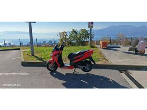 APRILIA SXR 50 49 CM3, 2022 GOD.