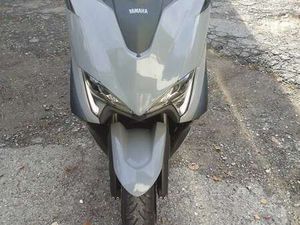 YAMAHA TMAX 560