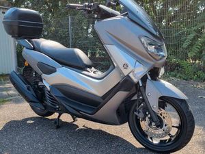 YAMAHA N MAX 125 ABS TOP ZUSTAND WENIG KM MIT ZUBEHÖR