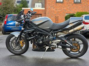 TRIUMPH STREET TRIPLE 675R TÜV 05/27 ARROW AUSPUFF