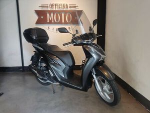 HONDA SH 125 | SCOOTER USADA PREÇO € 2.265,00 - P39338 OFFICINA MOTO