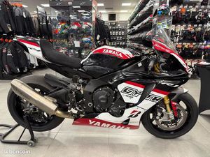 R1 GYTR - PISTE - ANNÉE 2024 - POLY GYTR - 731 KMS - YAMAHA