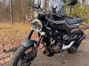 HUSQVARNA SVARTPILEN125TOPZUSTAND1000KM+GARANTIE