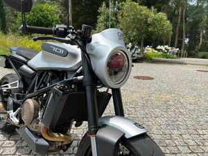 HUSQVARNA VITPILEN 701 MOREIRA