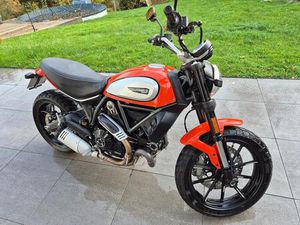 DUCATI SCRAMBLER 800
