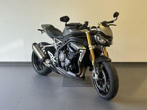 TRIUMPH SPEED TRIPLE 1200 RS 1.HAND*CHECKHEFT*GARANTIE