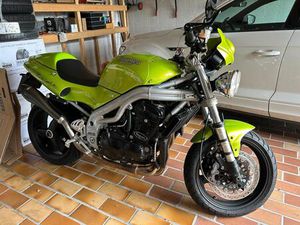 TRIUMPH SPEED TRIPLE T509