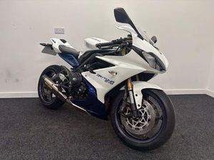 TRIUMPH DAYTONA 675 675 CC