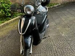 PIAGGIO CARNABY 300