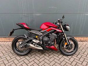 2025 TRIUMPH STREET TRIPLE RS STREET TRIPLE RS (23MY) NAKED/STREET PETROL MANUAL