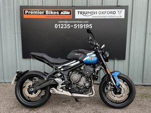 STUNNING ONE OWNER 2025/25 TRIUMPH TRIDENT 660 MOTORCYCLE