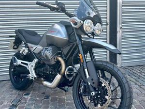 MOTO GUZZI V85 STRADA E5+ EX DEMO 2025 MASSIVE SAVING !