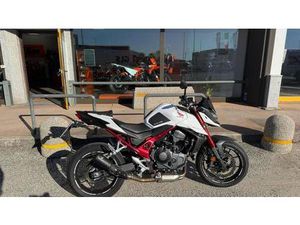 VENDO HONDA CB 750 HORNET (2023 - 24) USATA A PRADAMANO (CODICE 9873107) - MOTO.IT