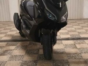 FORZA 350 C/ 3 MESES = 900KMS CASTELO (SESIMBRA)