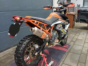 KTM 890 ADVENTURE R
