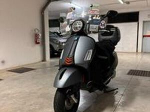 VESPA GTS 300 SUPERSPORT HPE E5