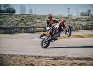 KTM 390 SMC R