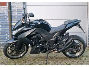 KAWASAKI Z1000 BLACK EDITION