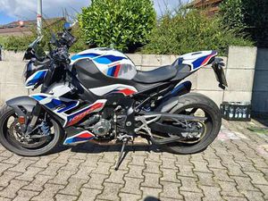 BMW M 1000 R