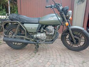 MOTO GUZZI V 50 NATO MILITARE VERDE