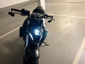 SUZUKI GSX 8S QUIKSHIFTER + FRISCHER TÜV