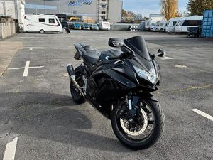 SUZUKI GSXR 750