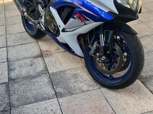 SUZUKI GSX-R K7 K8 K9 TÜV FAST BEI WENIG KM