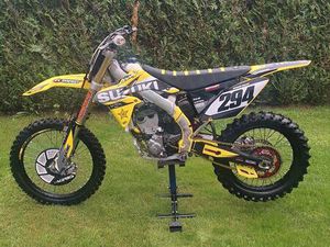 SUZUKI RMZ 250 2016 YOSHIMURA