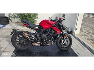 MV AGUSTA DRAGSTER 800R