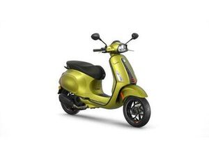 VENDO VESPA SPRINT 125 S (2023 - 25) NUOVA A MILANO (CODICE 9873415) - MOTO.IT