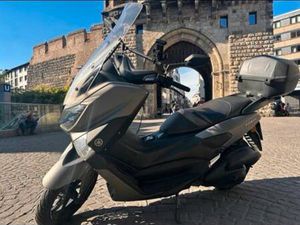 YAMAHA N-MAX 125 - UNFALLFREI, GEPFLEGT, INKL. ZUBEHÖR