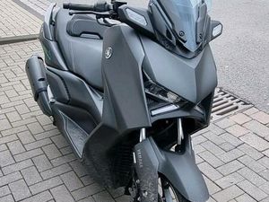 YAMAHA XMAX 300 WIE NEU! NUR 4.200 KM!!! TOP