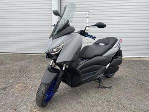 YAMAHA XMAX 300