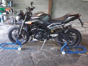STREET TRIPLE 765 RS