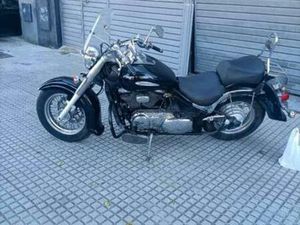 SUZUKI - INTRUDER 800