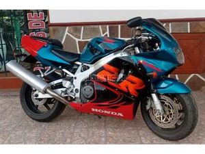 HONDA - CBR 900RR