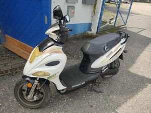 KREIDLER HIKER 2.0 ELEKTRO ROLLER MIT LADEGERÄT AN BASTLER