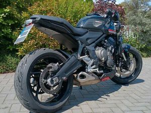 TRIUMPH TRIDENT 660 ABS QUICKSHIFTER & BLIPPER TOP !!!