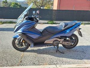 KYMCO AK 550