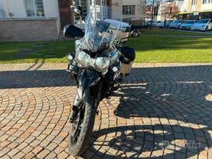 TRIUMPH TIGER 800 XRX