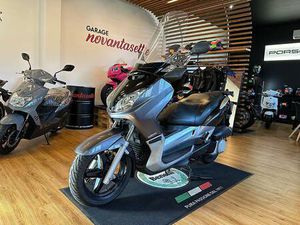 YAMAHA YP250R XMAX CANTON TESSIN -