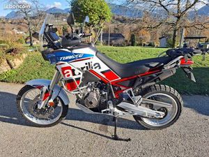 MOTO APRILIA TUAREG 660 EVOCATIVE DAKAR PODIUM