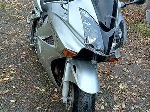 HONDA VFR 800 V-TECH