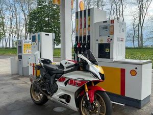 YAMAHA R7 60TH ANNIVERSAIRE