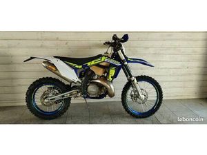 ENDURO 300 SE FACTORY 2K18