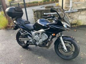 FAZER 600 ANNÉE 2006