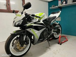 HONDA 600 CBR RR